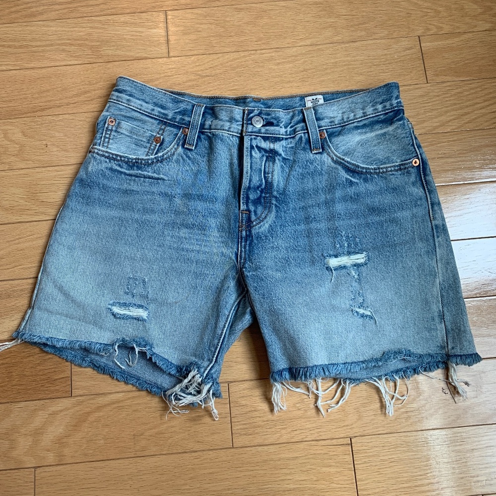 Levi's White Oak Cone Denim 501 Shorts - Size 28